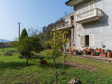Vendesi appartamento a Giffoni Valle Piana