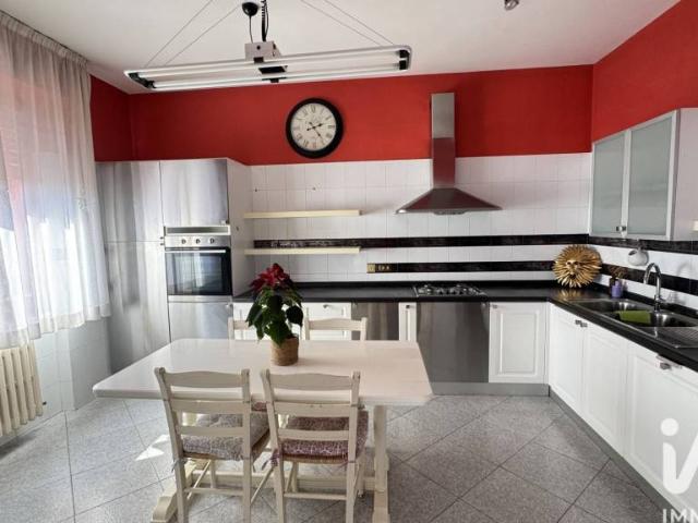 Vendesi appartamento a Grottammare via ugo fooscolo, 58