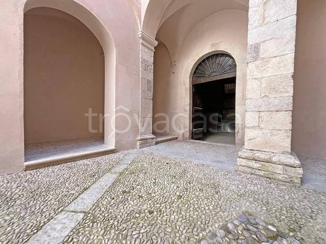 Vendesi appartamento a L'Aquila via Cembalo di Colantoni, Duomo Fontana Luminosa