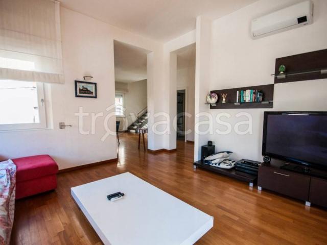 Vendesi appartamento a Lerici via gerini, 108