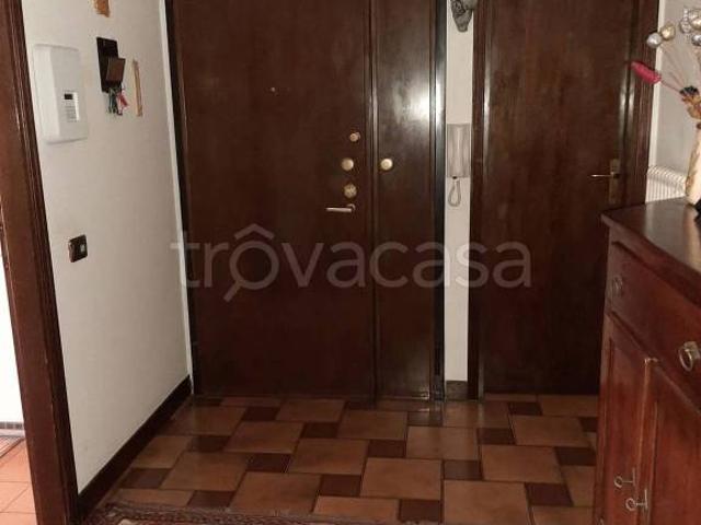 Vendesi appartamento a Padova via Luigi Borlinetto, 15, Chiesanuova