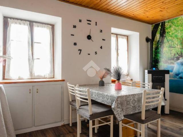 Vendesi appartamento a Pergheri, Terragnolo