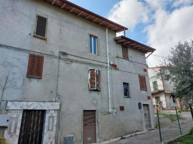 Vendesi appartamento a Perugia