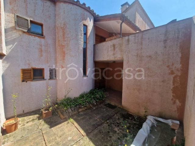 Vendesi appartamento a Perugia via Assisana, 44, Montebello