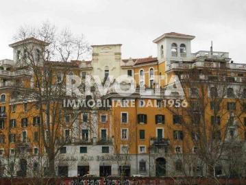 Vendesi appartamento a Roma piazza dell'Emporio, Aventino