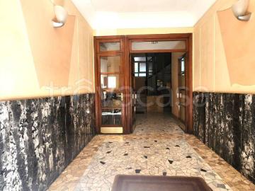 Vendesi appartamento a Roma via Eugenio Barsanti, Marconi