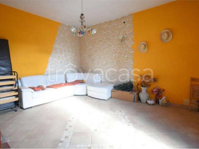 Vendesi appartamento a San Lorenzo, Santo Stefano Roero