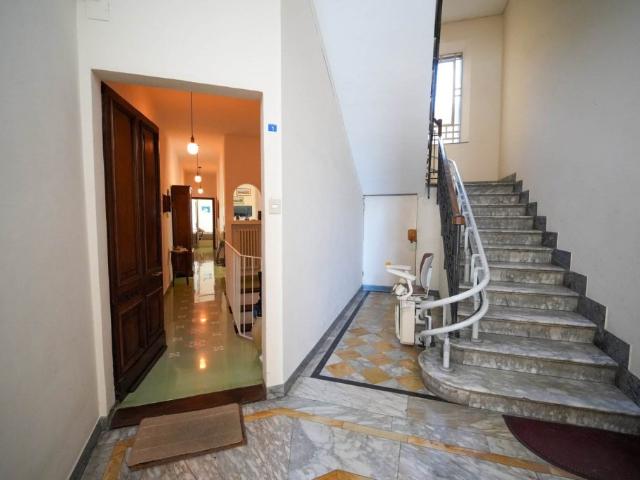 Vendesi appartamento a Siena viale vittorio emanuele 1, Fuori Porta Camollia