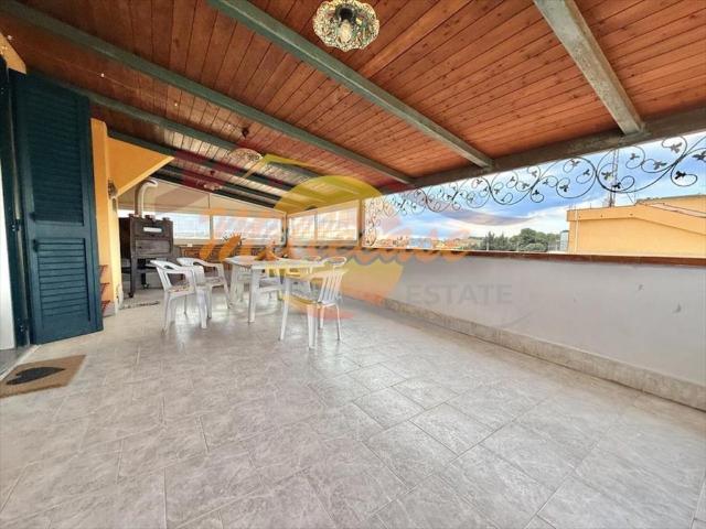 Vendesi appartamento a Siracusa, Epipoli