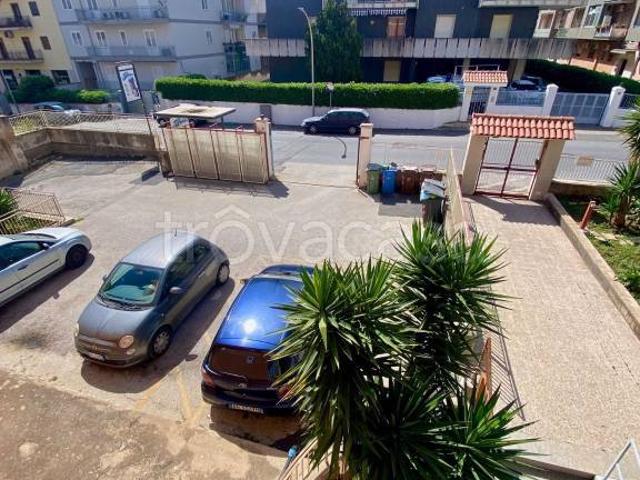 Vendesi appartamento a Siracusa viale Epipoli, Pizzuta