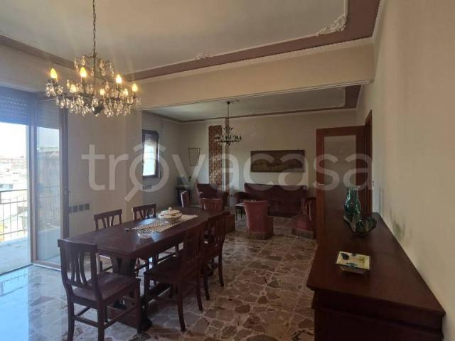 Vendesi appartamento a Siracusa viale Zecchino, Tica Zecchino