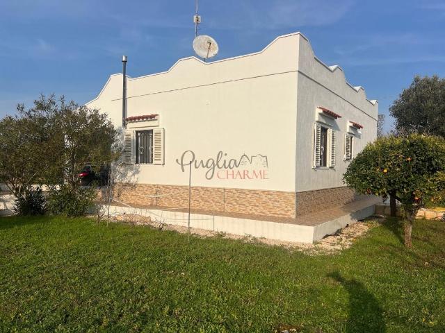 Vendesi bellissima villa ristrutturata 83m² Ostuni