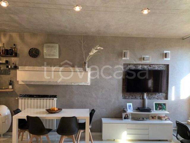 Vendesi bilocale a Carmignano via Pistoiese, 56