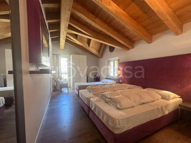 Vendesi bilocale a Branzi via Roma, 15