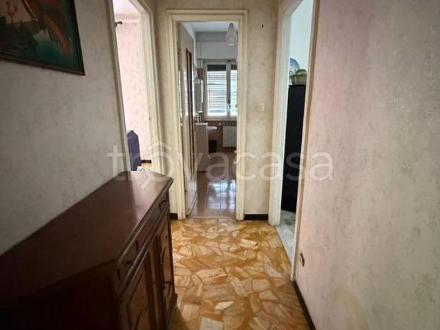 Vendesi bilocale a Genova via Carlo Swinburne, 1, Quarto
