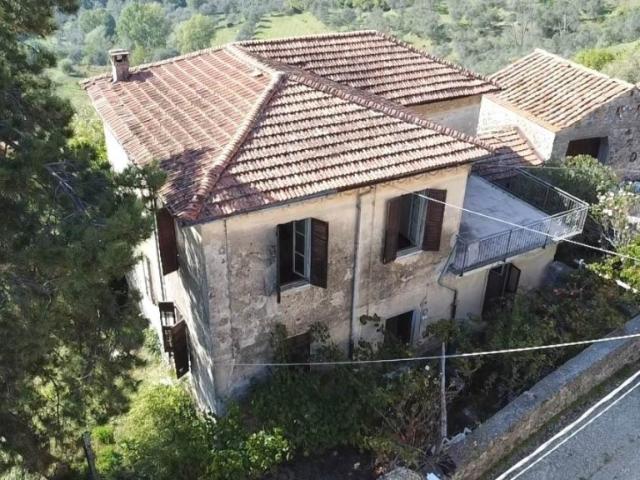 Vendesi bilocale a Fivizzano