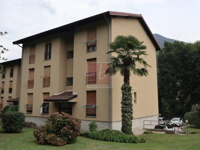 Vendesi bilocale a Laveno Mombello via g. Andlovitz, 31, Laveno