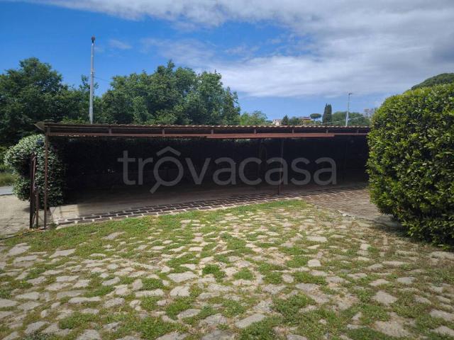 Vendesi bilocale a Santa Marinella via Belvedere