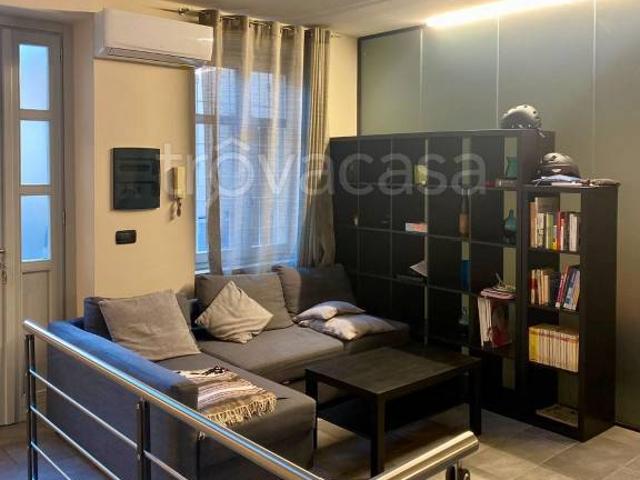 Vendesi bilocale a Torino via Principi d'Acaja, 31, Cit Turin