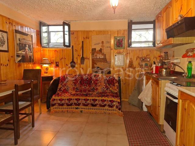 Vendesi bilocale a Taverna, Cutura