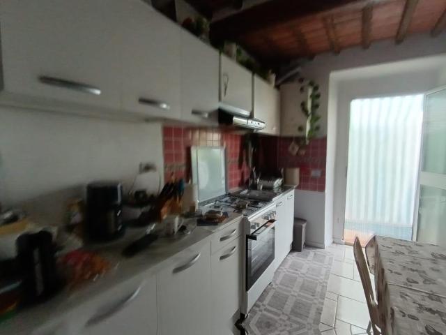 Vendesi bilocale ad Alberghi, Pescia