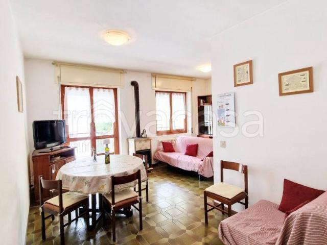 Vendesi bilocale ad Aprica corso Roma, 257