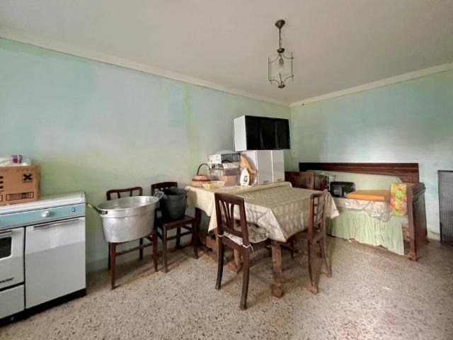 Vendesi casa indipendente a Coassolo Torinese, Vietti