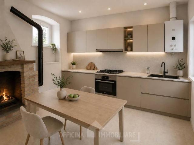 Vendesi casa indipendente a Colico via Al Bacco