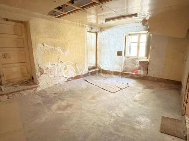 Vendesi casa indipendente a Corleone