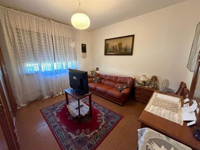 Vendesi casa indipendente a Cavarzere via mondonovo 34, Villaggio Busonera