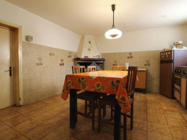 Vendesi casa indipendente a Campli via Santa Maria ad Eremo