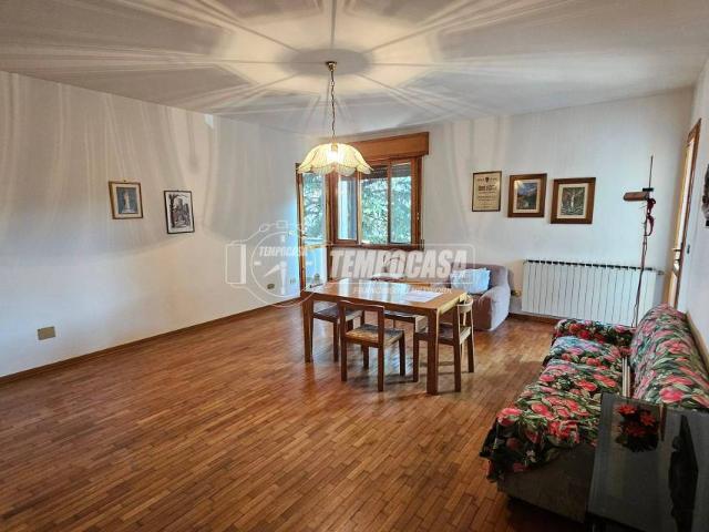 Vendesi casa indipendente a Castel Bolognese