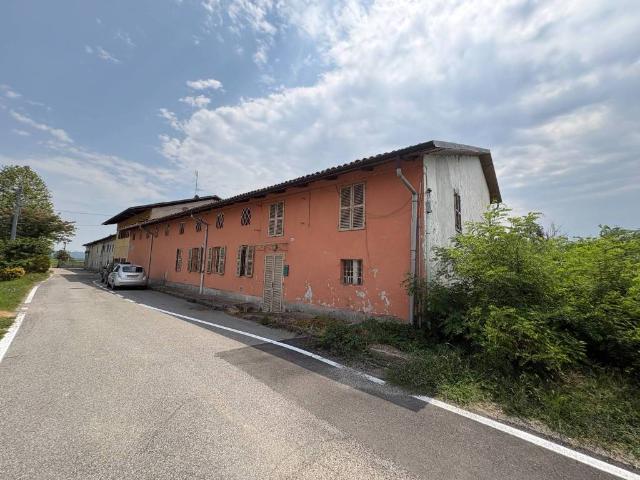 Vendesi casa indipendente a Crescentino via Virgilio Bosso, 62, Caravini