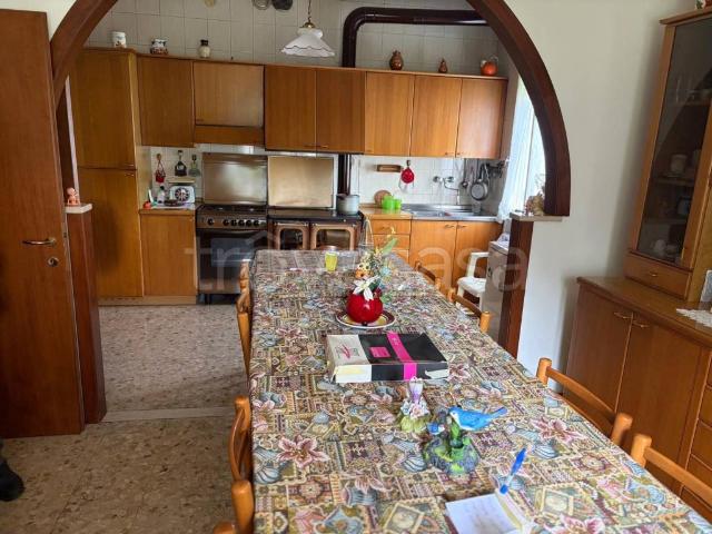 Vendesi casa indipendente a Curtarolo, Santa Maria Di Non