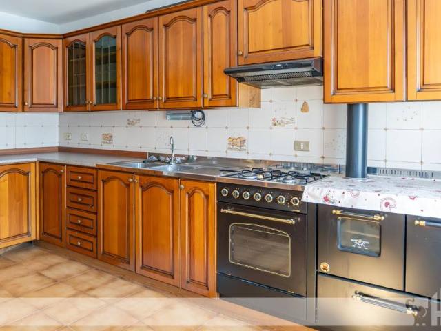 Vendesi casa indipendente a Borgo Valbelluna via Vittorino da Feltre