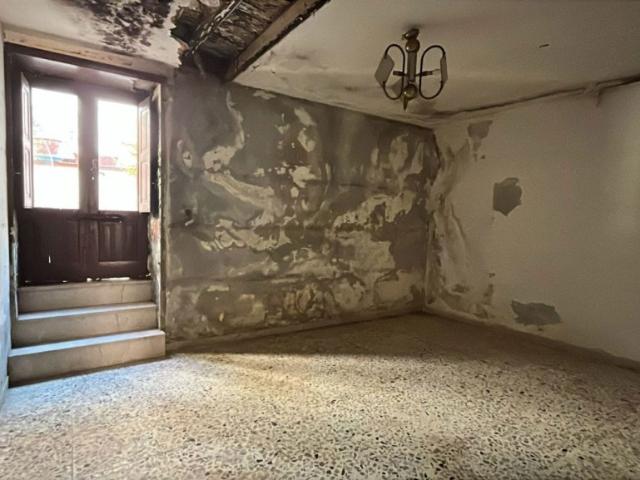 Vendesi casa indipendente a Barcellona Pozzo di Gotto