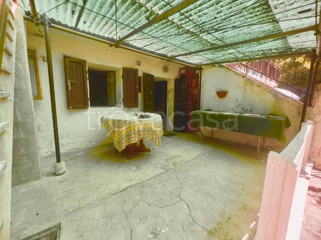 Vendesi casa indipendente a Bussoleno
