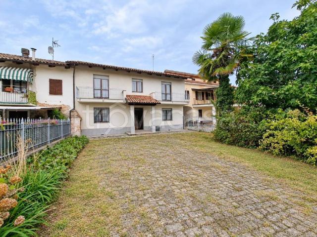 Vendesi casa indipendente a Govone via Crocco, 8, San Pietro