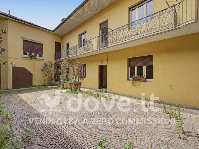 Vendesi casa indipendente a Golasecca via Vittorio Veneto, 13
