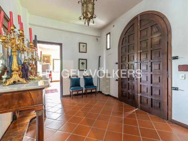 Vendesi casa indipendente a Guidonia Montecelio via del Cannetaccio, Montecelio