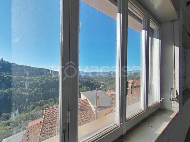 Vendesi casa indipendente a Falcinello, Sarzana