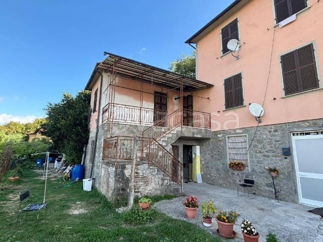 Vendesi casa indipendente a Filattiera via Nazionale