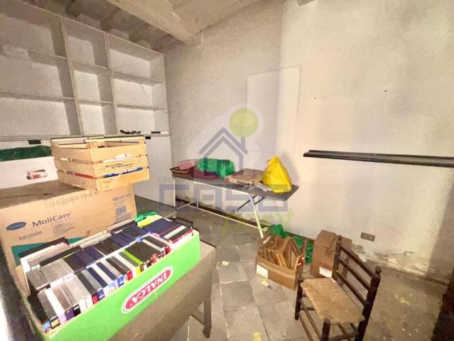 Vendesi casa indipendente a Isola Dovarese via mazzini 14