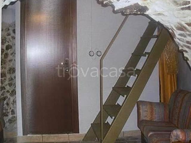 Vendesi casa indipendente a Olevano Romano via Ara dei Santi