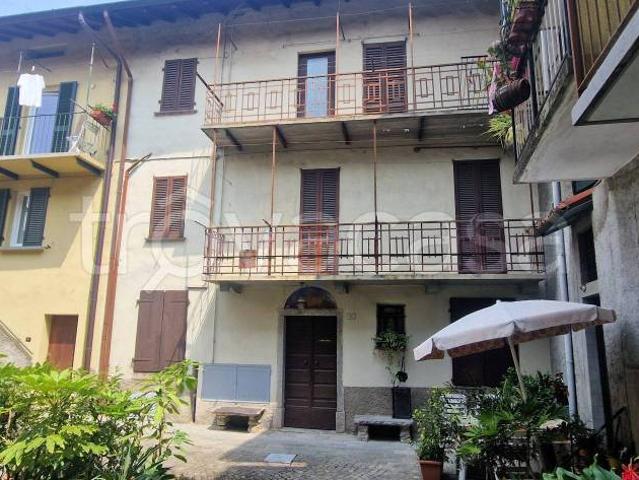 Vendesi casa indipendente a Lierna via Don Carlo Gnocchi, 25