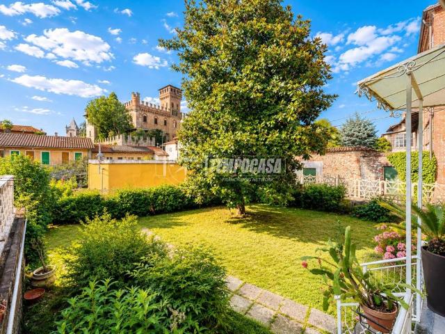 Vendesi casa indipendente a Mazzè via delle Scuole
