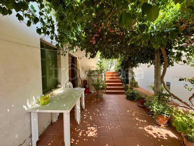 Vendesi casa indipendente a Marciana, Pomonte