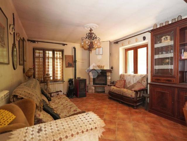 Vendesi casa indipendente a Meana di Susa via cornalero