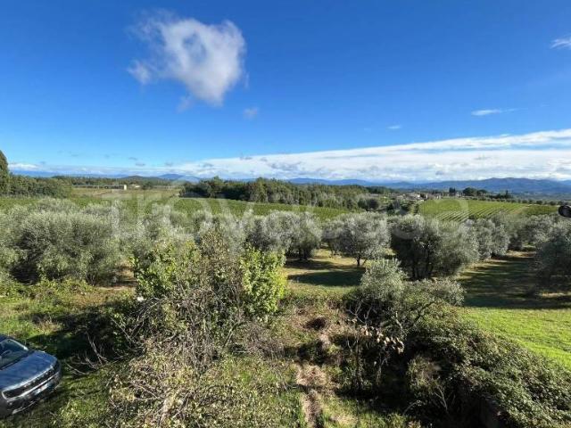 Vendesi casa indipendente a Mercatale, San Casciano in Val di Pesa