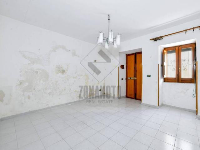Vendesi casa indipendente a Noto vico Sparviero, 6